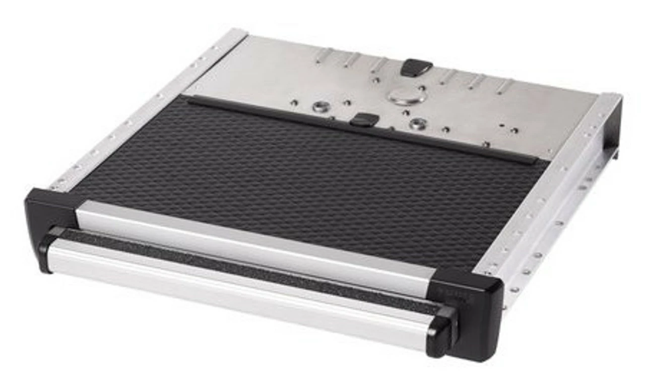 Thule Slide-Out 12v Automatic Step 2 Thule Slide-Out 12v Automatic Step - Image 2