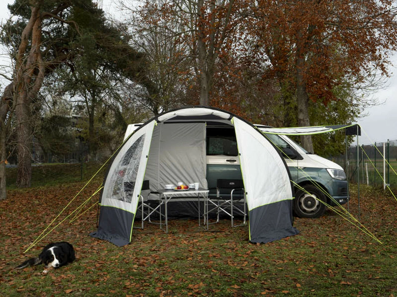 Reimo Tour Easy Young 2 Campervan Awning - Fits VW T5 T6 & More 3 Reimo Tour Easy Young 2 Campervan Awning - Fits VW T5 T6 & More - Image 3