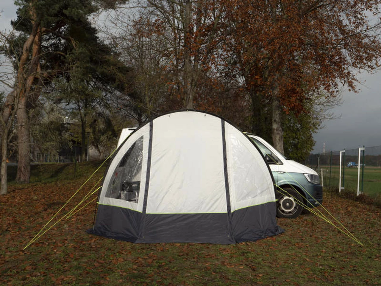 Reimo Tour Easy Young 2 Campervan Awning - Fits VW T5 T6 & More 4 Reimo Tour Easy Young 2 Campervan Awning - Fits VW T5 T6 & More - Image 4