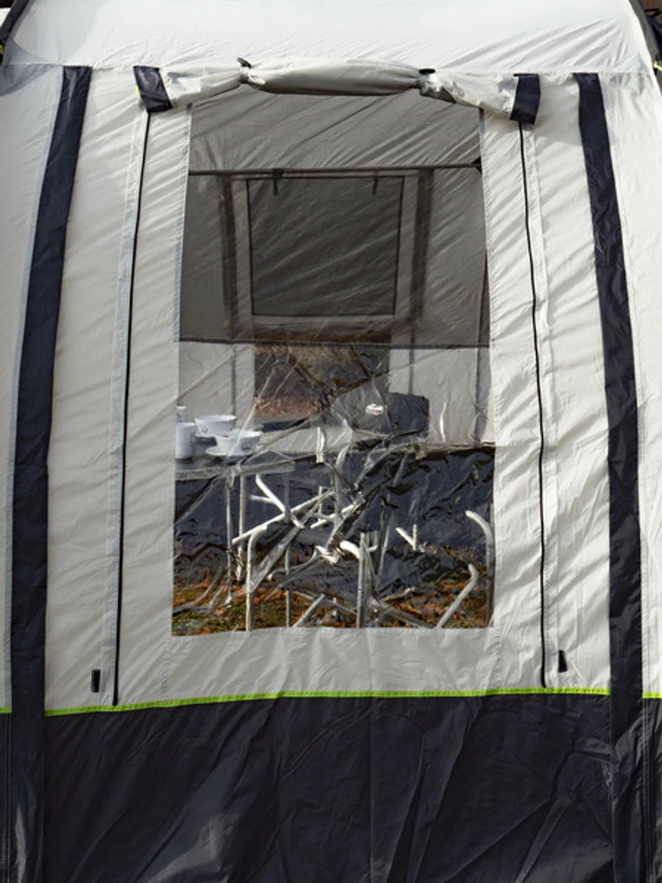 Reimo Tour Easy Young 2 Campervan Awning - Fits VW T5 T6 & More 5 Reimo Tour Easy Young 2 Campervan Awning - Fits VW T5 T6 & More - Image 5