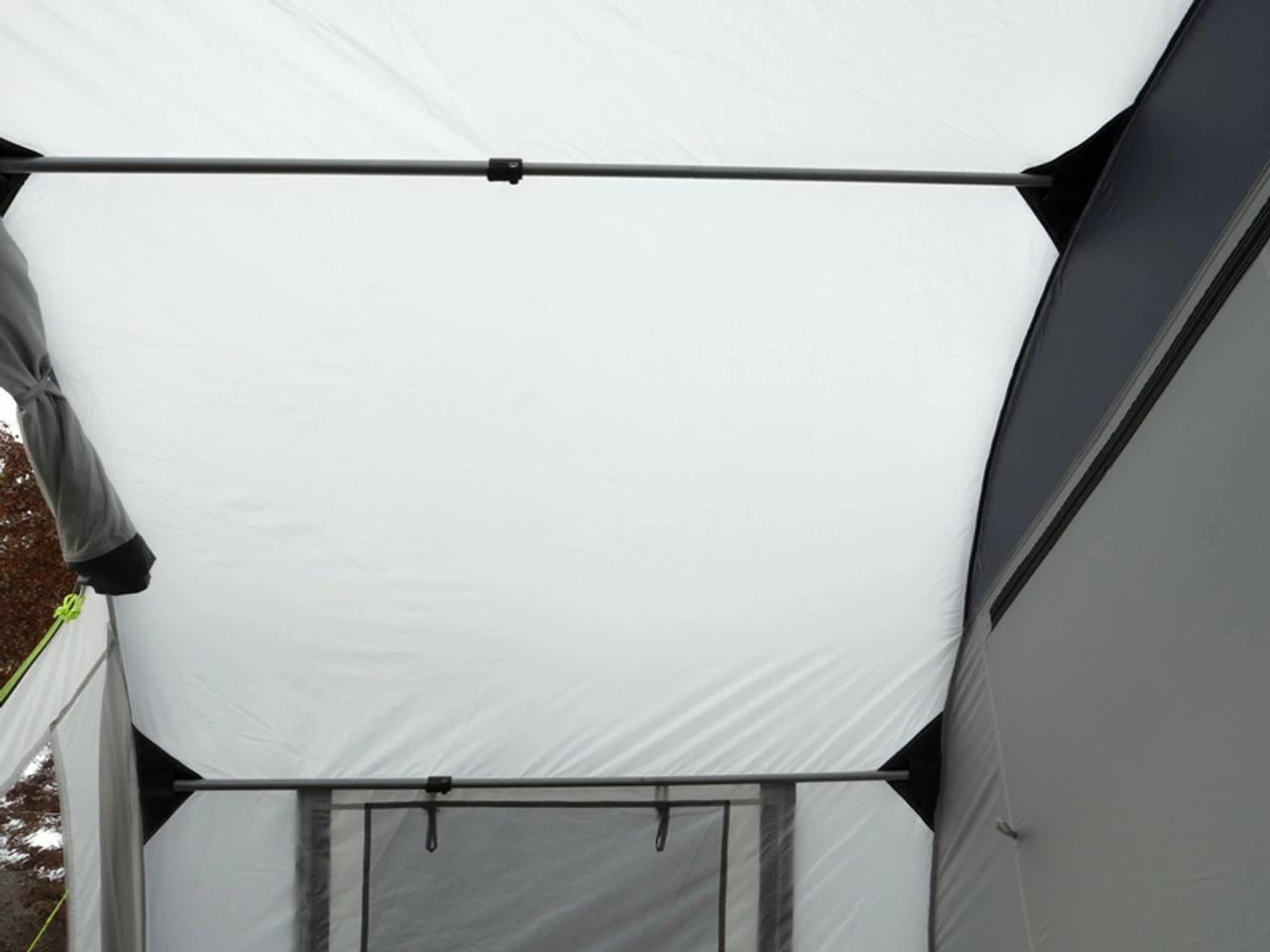 Reimo Tour Easy Young 2 Campervan Awning - Fits VW T5 T6 & More 6 Reimo Tour Easy Young 2 Campervan Awning - Fits VW T5 T6 & More - Image 6