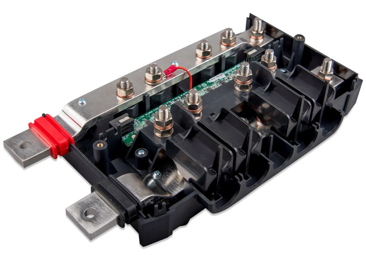 Victron Energy Lynx Distributor 6 Victron Energy Lynx Distributor - Image 6